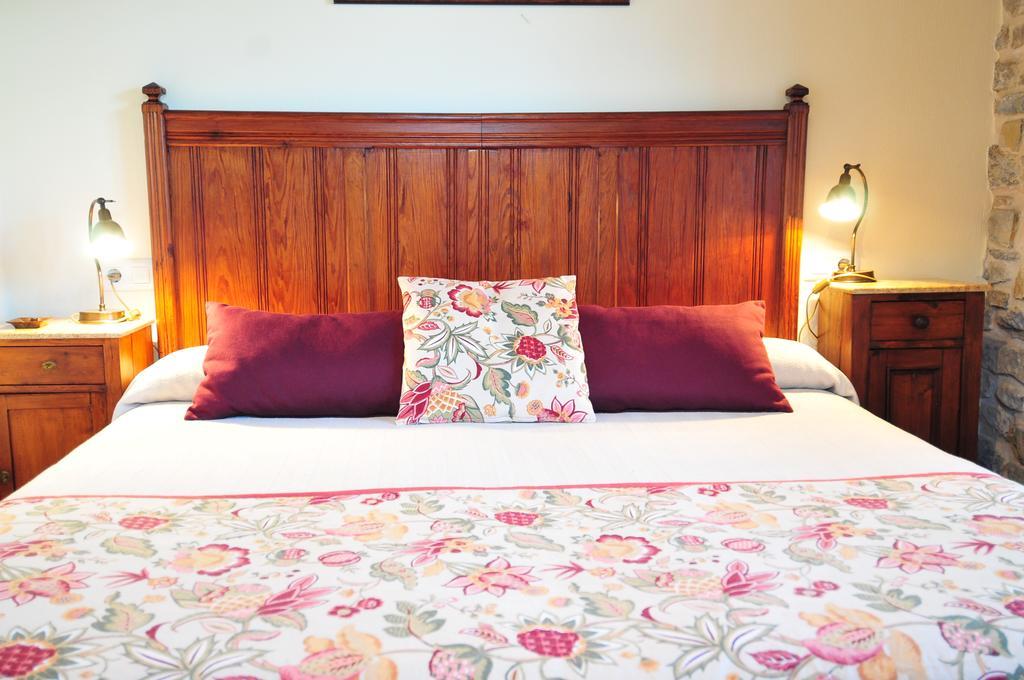 Apartamentos El Llugaron Miravalles Extérieur photo
