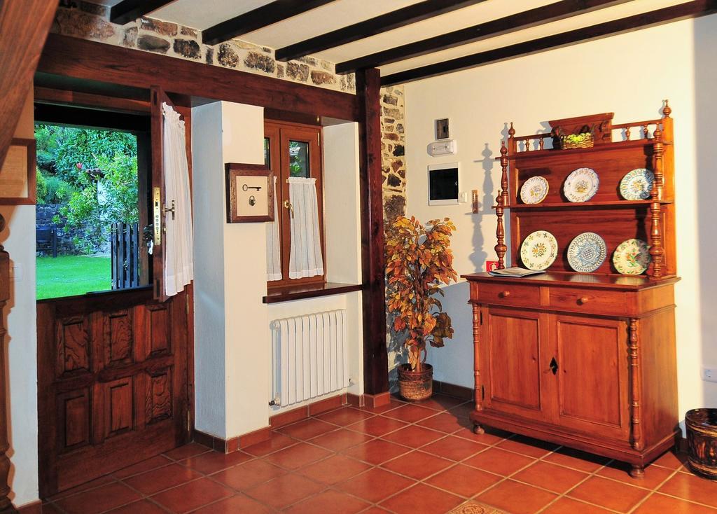 Apartamentos El Llugaron Miravalles Extérieur photo