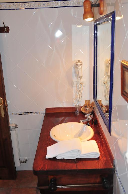 Apartamentos El Llugaron Miravalles Extérieur photo